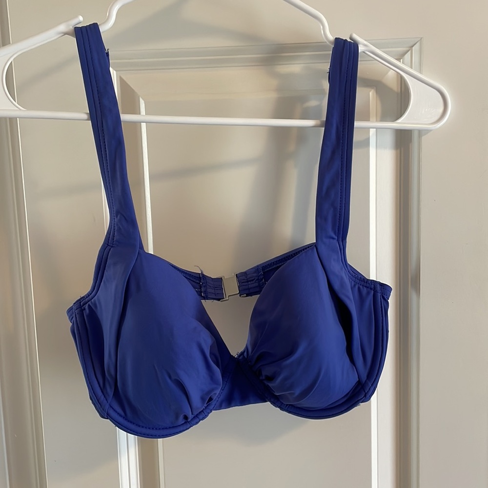 Tommy Bahama bikini top size 34D
